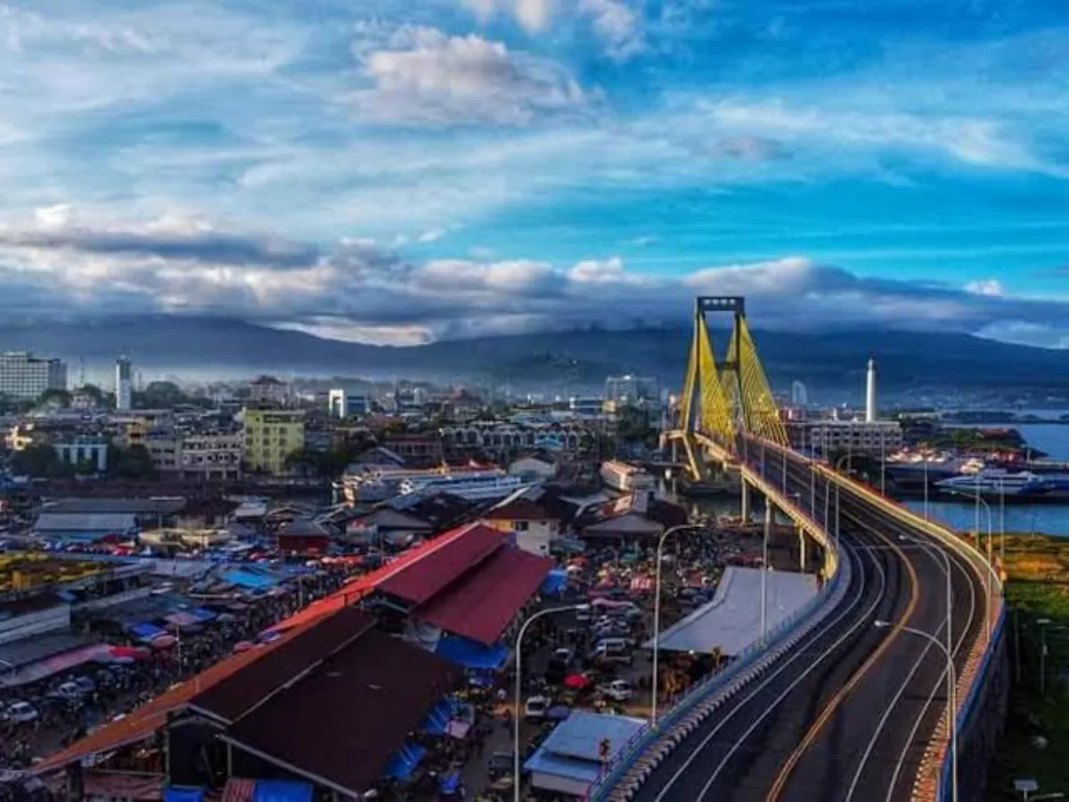 Potret Kota Manado dari Jembatan Megawati (Dok. Istimewa)
