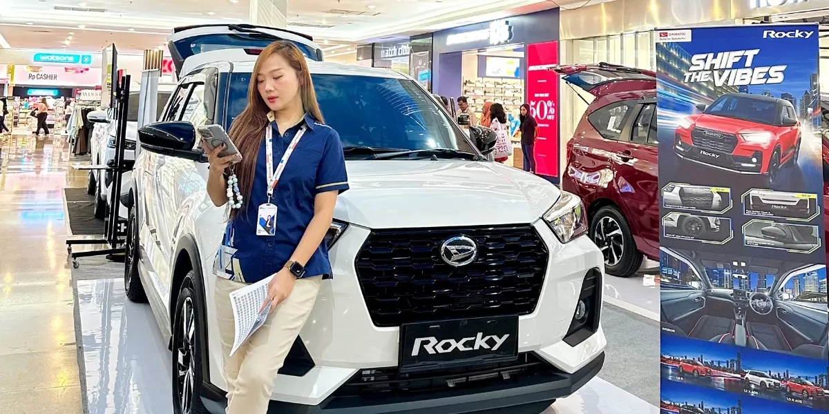 Profesionalitas tanpa batas! Konsultasikan mobil impian Anda bersama Cicilia. (Ist)