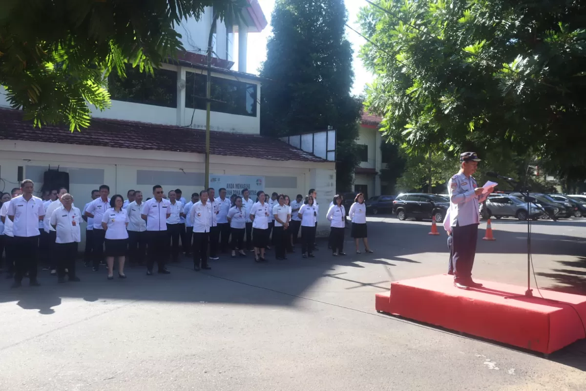 Mewakili Walikota Tomohon, Robby Kalangi Pimpinan Upacara Evaluasi 