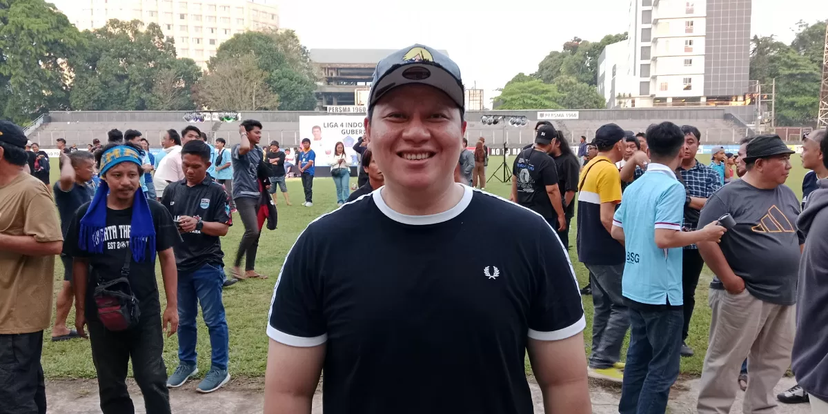 Ronald Kansil Sebut Gubernur YSK Layak Sandang Gelar Bapak Sepak Bola Sulut (Dok. Dede/Sulutzone.com)