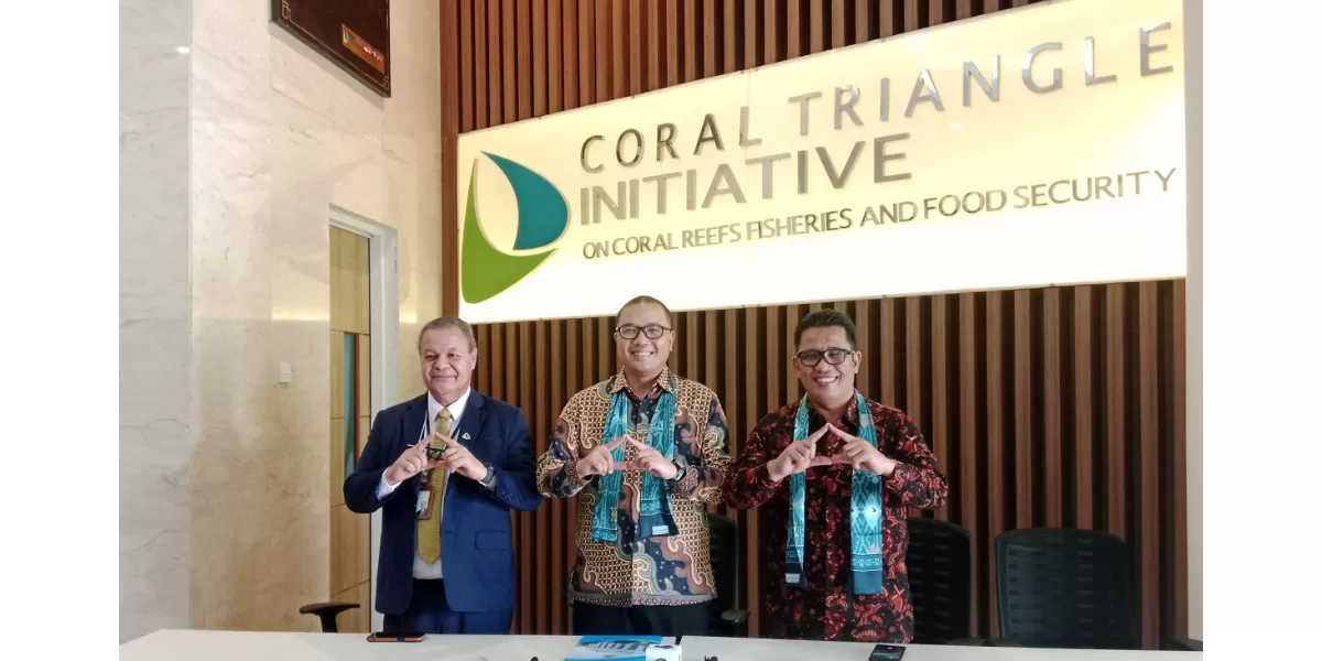 Dr. Frank Keith Griffin, Mr Santo Darmosumarto, Dr. Hendra Yusran Siry (Dok. Dede/sulutzone)