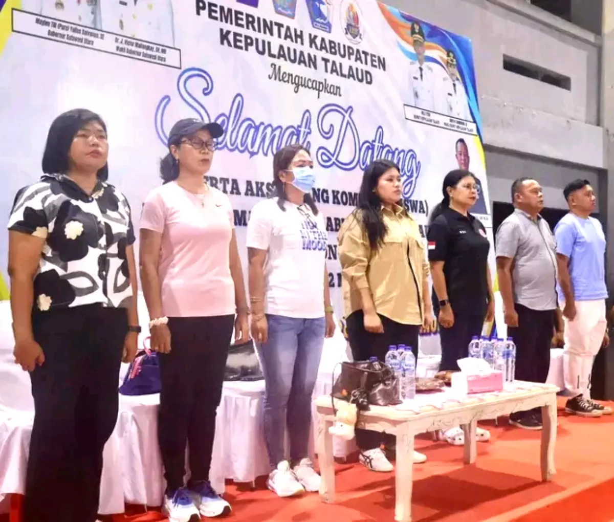 Wakil Bupati Talaud, Anisya G. Bambungan, SE, Di dampingi oleh Plh. Sekda  Talaud, Gustap Atang, S.TP, MM, jajaran Pejabat Tinggi Pratama Kabupaten Kepulauan Talaud Tutup Giat AKSI 2026 Di GOR (Istimewa) (Dinas Kominfo Talaud)