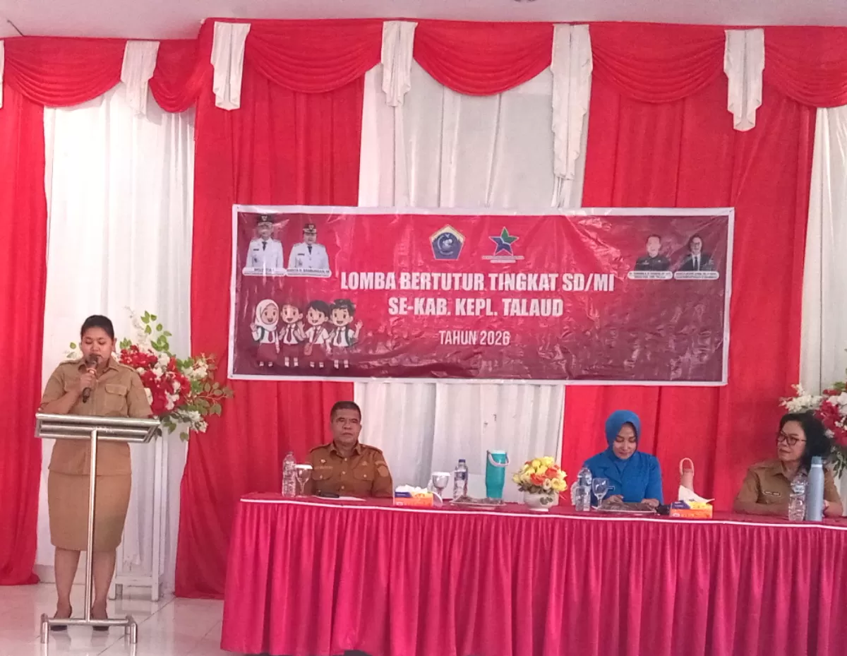 Wakil Bupati Talaud Anisya Gretsya Bambungan, SE, menyampaikan Sambuat dalam.giat (Nelson Sangadi)