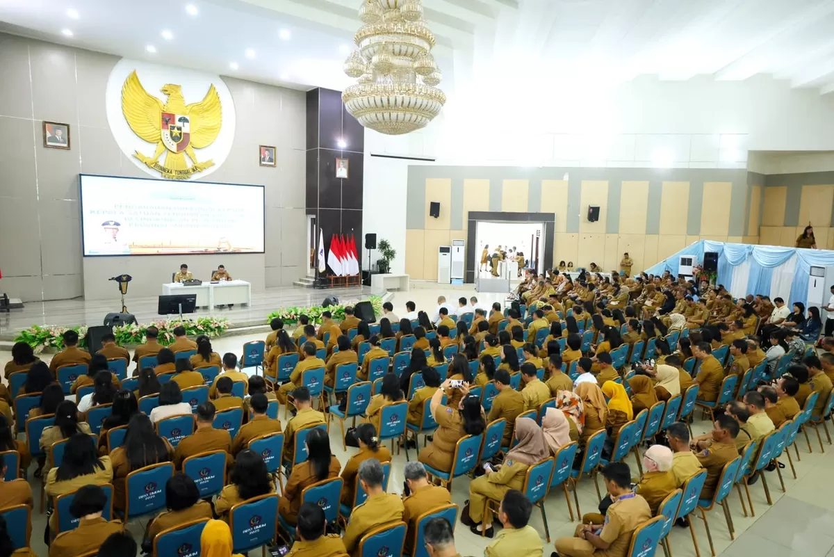 Yulius Selvanus Beri Instruksi ke Kepsek SMA/SMK se-Sulut (Dok. Istimewa)