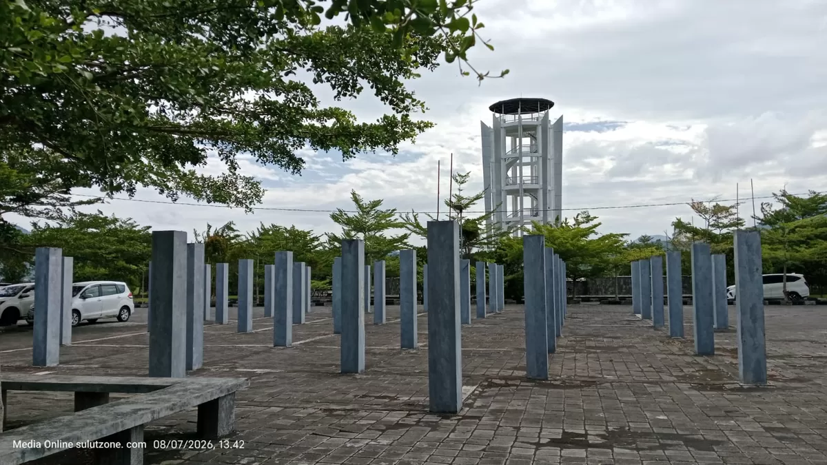 Tiang Beton Misterius di Benteng Moraya, Bangunan Mangkrak atau Situs Baru? (Dede/Sulutzone.com)