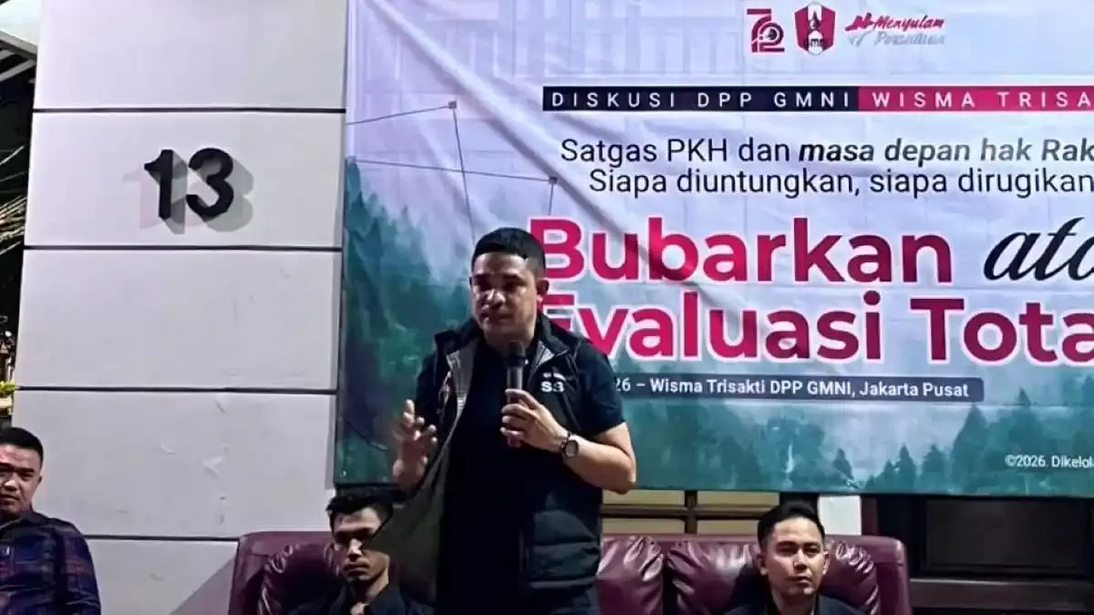 Sujahri Somar saat peluncuran Satgas PKH Watch sebagai policy monitoring unit independen untuk mengawal jalannya implementasi Satgas PKH. (Dok. Istimewa)