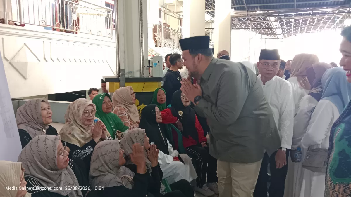 Standius Bara Prima Membaur dengan Warga Muslim Manado di Perayaan Maulid Nabi (Dede/sulutzone.com)