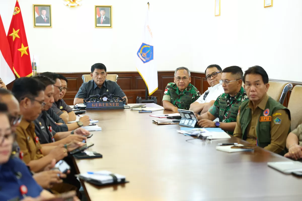 Gubernur Sulut Yulius Selvanus Rapat Teknik Penanganan Karhutlah (Istimewa/pemprov sulut)