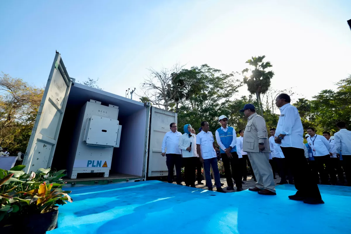 Presiden Republik Indonesia, Prabowo Subianto saat mengunjungi Site PLTS Gilimanuk (Istimewa/PLN)
