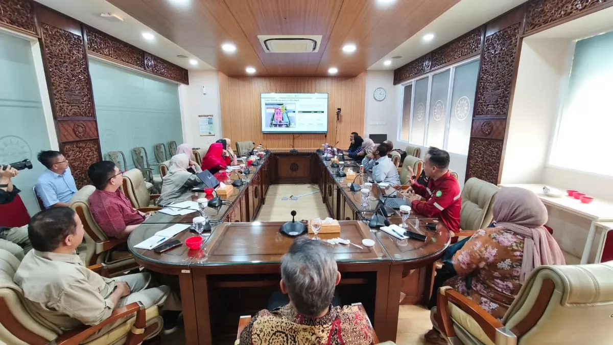 Keterangan foto: Suasana pemaparan hasil audit energi Gedung PP Muhammadiyah di Ruang Rapat Lantai 2, Gedung Pusat Dakwah Muhammadiyah, Jakarta, Selasa (22/9/2026). (Foto oleh: Fajar Firmansyah/ @1000cahayamu)