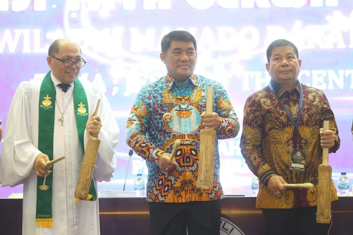 Yulius Selvanus membuka SMIS GMIM 2026 (istimewa)
