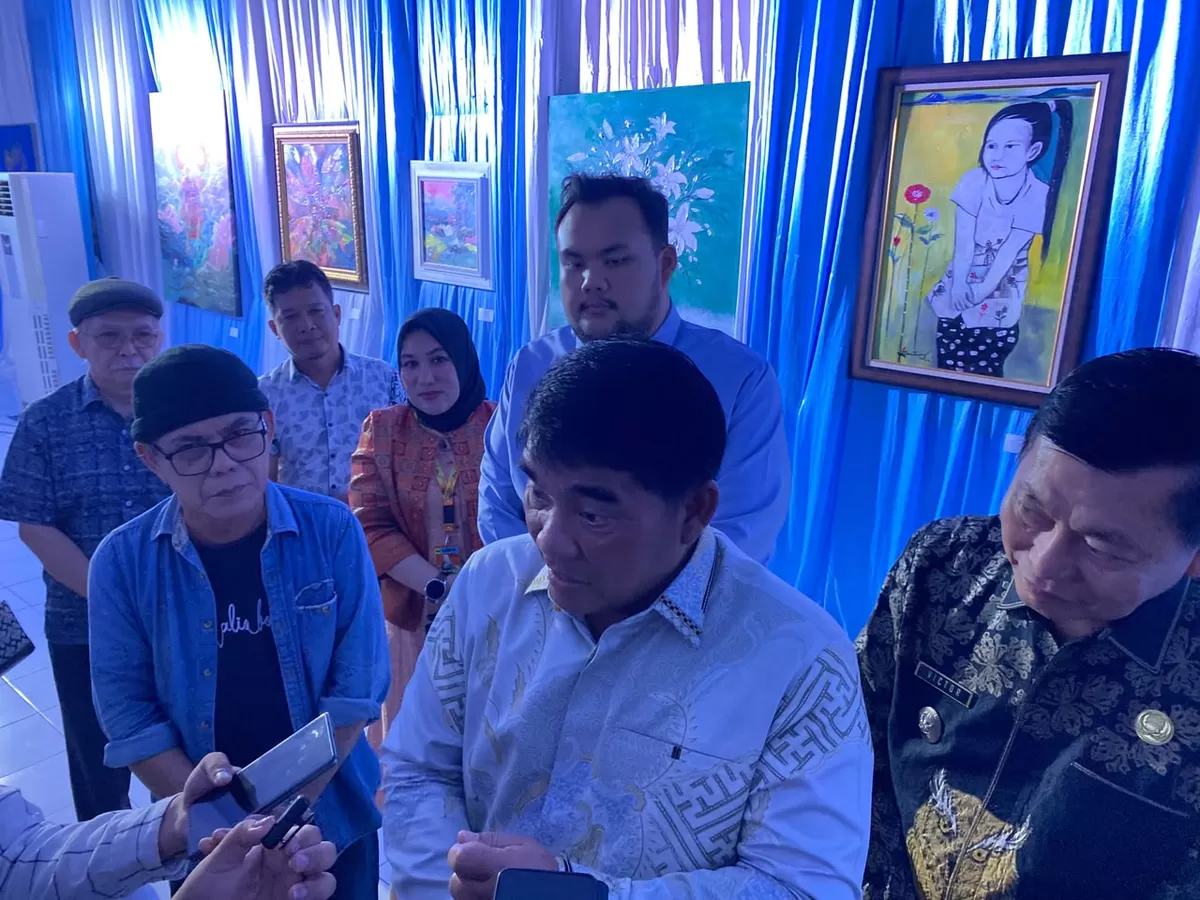 Yulius Selvanus Pastikan Festival Literasi Sulut (Dede/sulutzone.com)