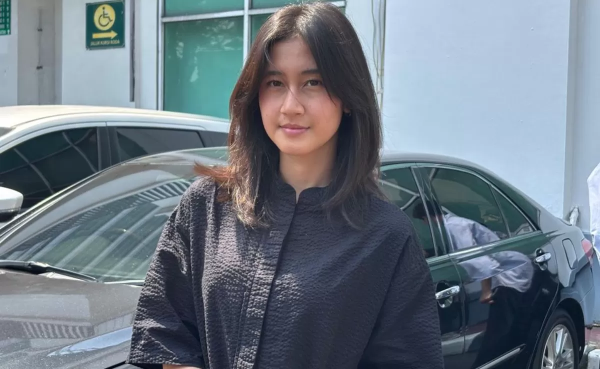 Keisya Levronka saat ditemui di Pengadilan Negeri Jakarta Barat.  (Grid.ID | Devi Agustiana)
