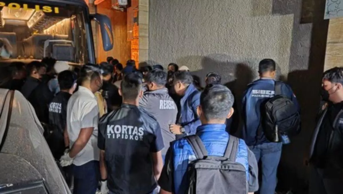 Ruko di Cipete digeledah Polisi. (Detikcom)