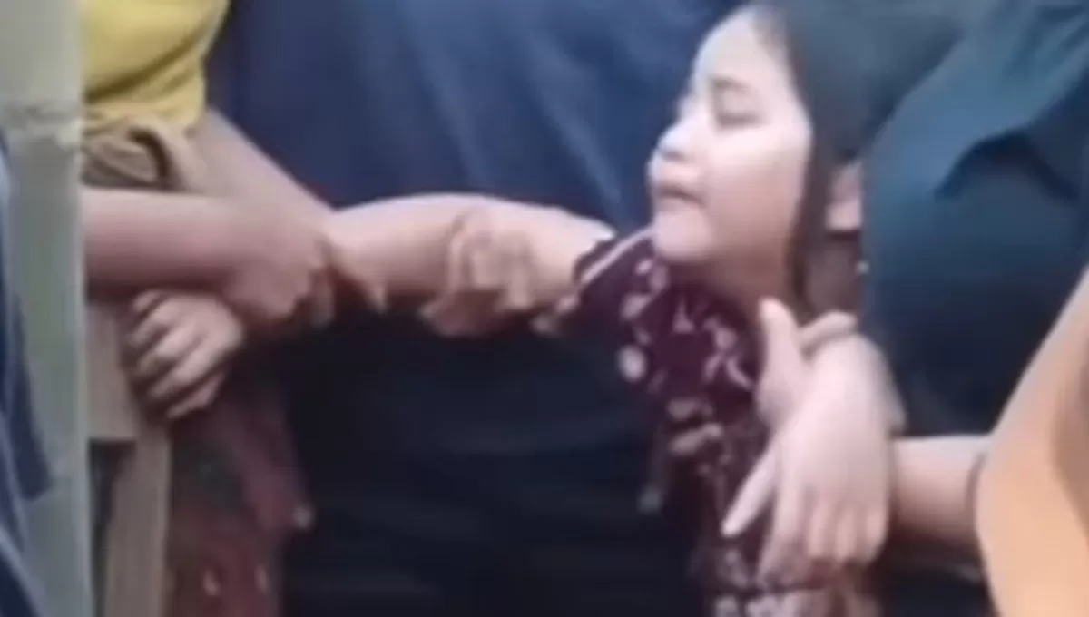 Viral Tangisan Anak Korban Amuk Massa di Bali. (Istimewa)