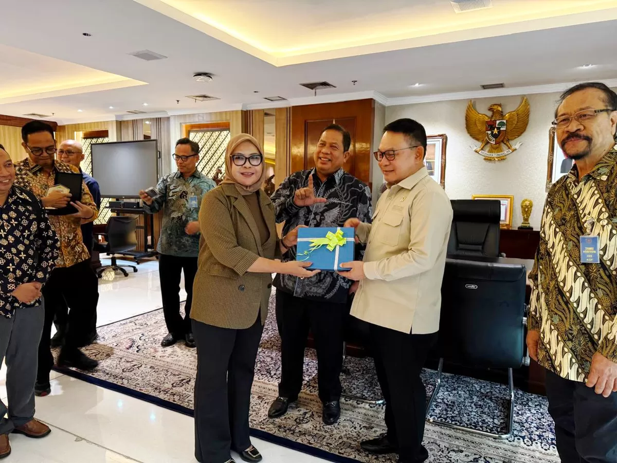 BPP DOB Provinsi Luwu Raya mempresentasikan konsep pemekaran di Kantor Staf Presiden dengan menekankan peran strategis kawasan hilirisasi bikel, ketahanan pangan,dll. (Dok.KKRL)