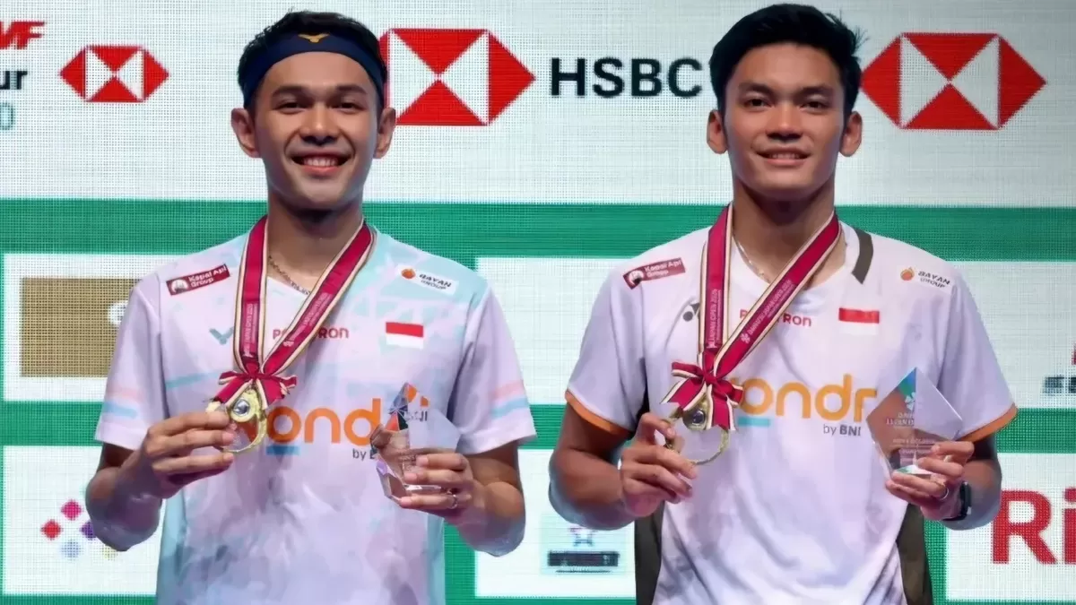 Fajar Alfian/Muhammad Shohibul Fikri juara Japan Open 2026 usai mengalahkan ganda putra nomor satu dunia dan membawa pulang hadiah Rp1,26 miliar. (Dok.Threads@pointnews.id)