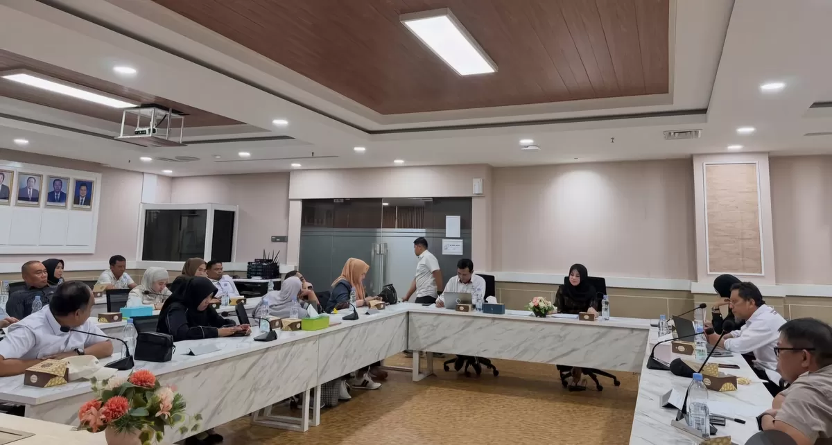 FOTO: DPRD Sulsel berkonsultasi ke Kemendikbud untuk memperjuangkan penambahan kuota SMA Negeri bagi ribuan calon siswa yang belum tertampung. (Dok.Humas DPRD Sulsel)