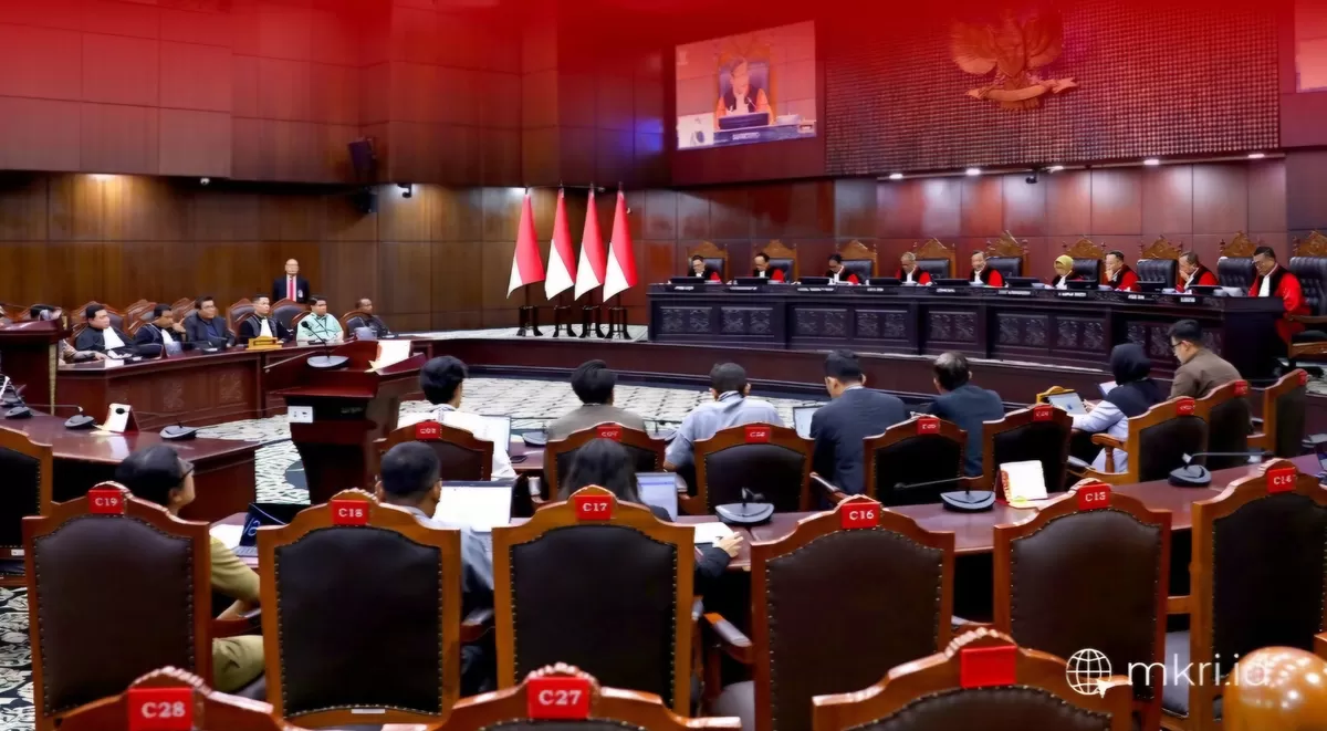 FOTO: Sidang MK, menegaskan keterwakilan caleg perempuan minimal 30 persen dan memberi konsekuensi bagi parpol yang tidak memenuhi ketentuan tersebut. (Dok.mkri.id)