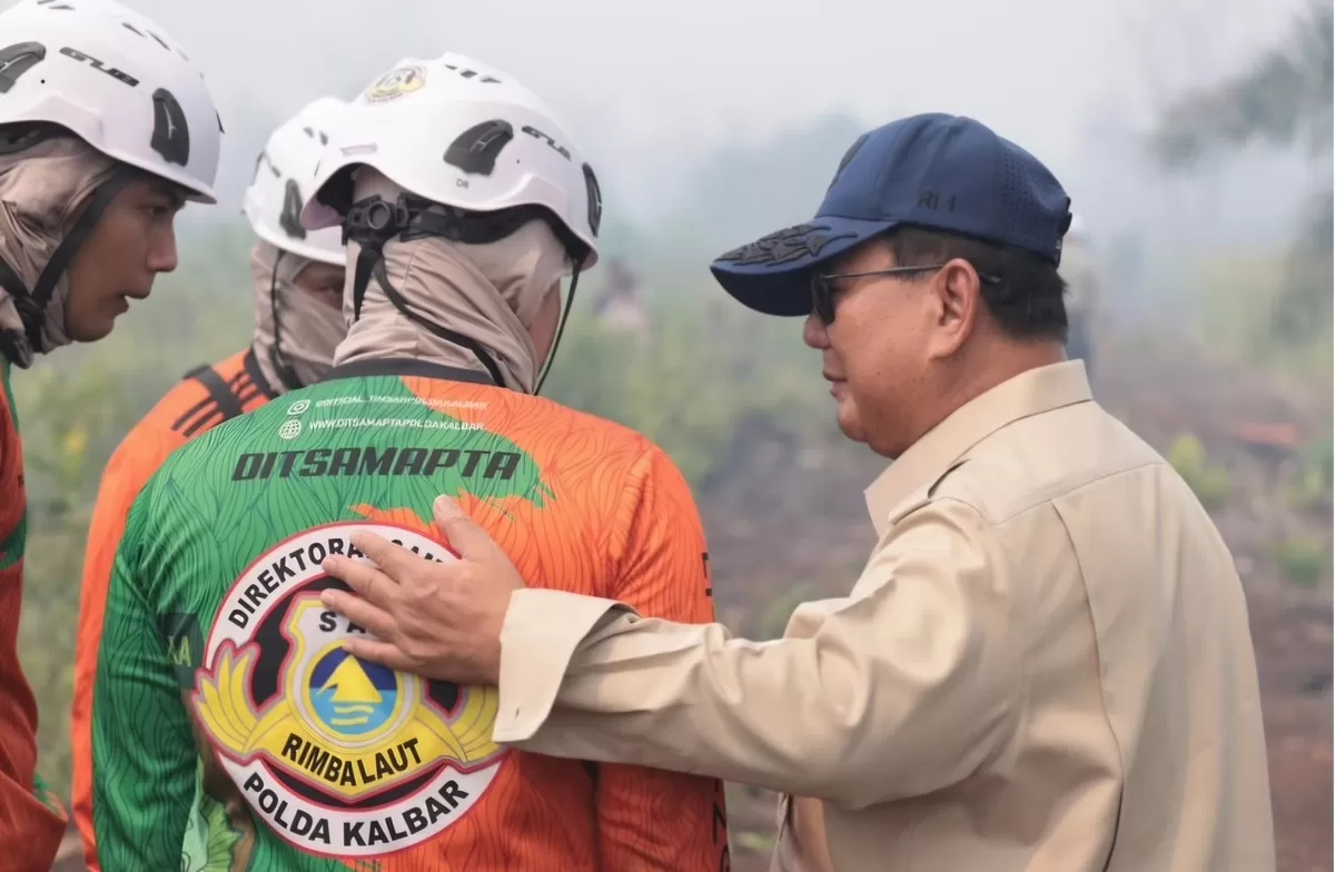 Presiden Prabowo turun langsung ke Kalimantan menangani karhutla dan mengerahkan pejabat utama TNI-Polri ke empat provinsi terdampak. (Dok.Instagram@presidenprabowosubianto))