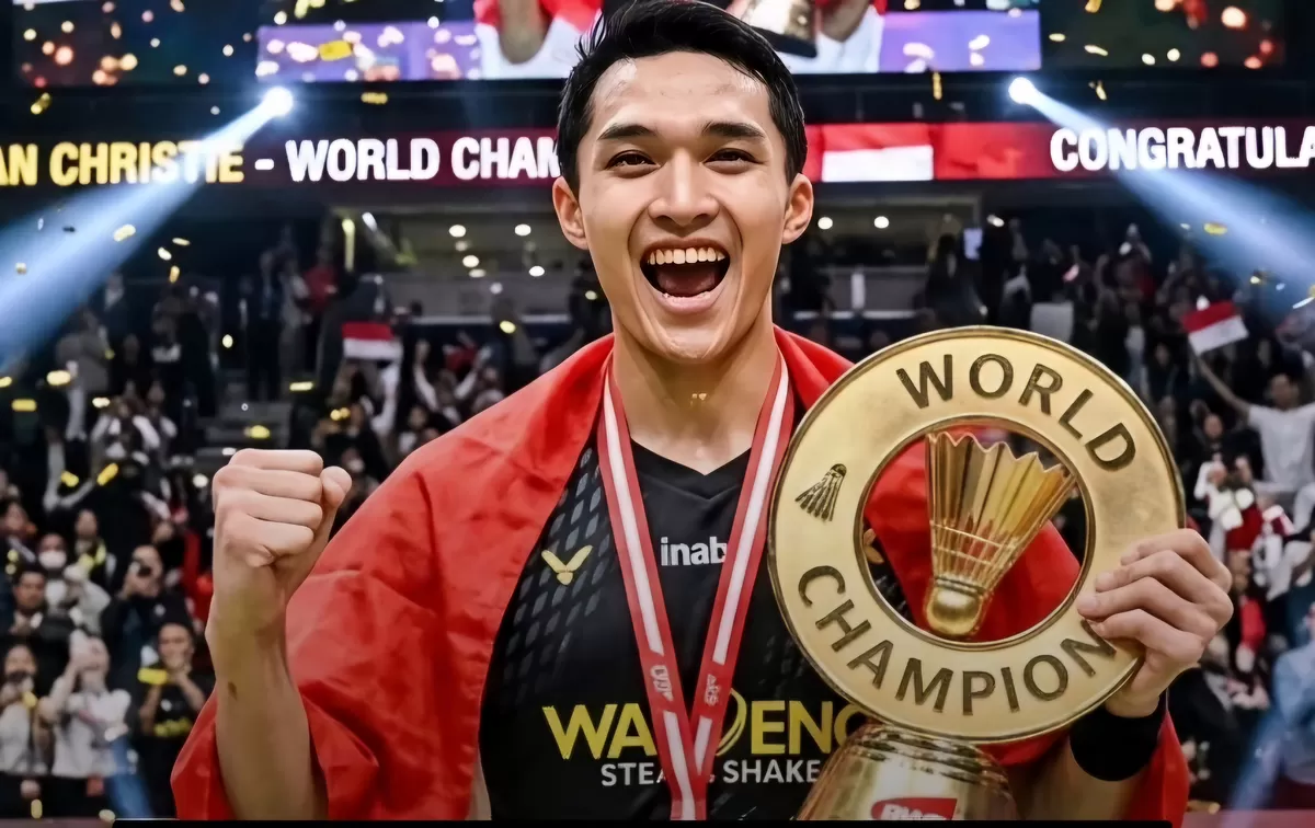 Jonatan Christie resmi menjadi nomor satu dunia meski tersingkir di 16 besar Kejuaraan Dunia BWF 2026, akhiri 26 tahun penantian Indonesia. (Dok.Treads@soalunsrat)