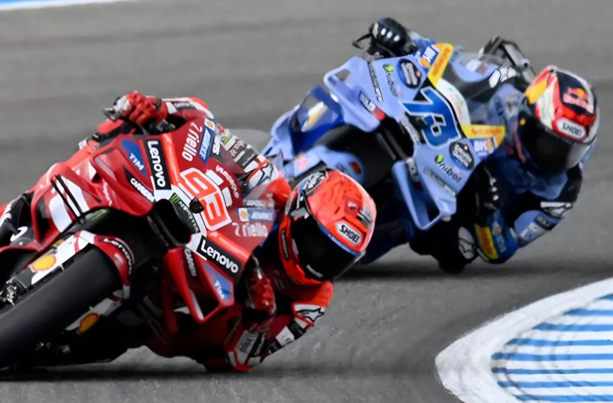Tampak Marquez bersaudara tampil 1, 2 di Aragon. Marco Bezzecchi finis ketiga setelah disalip Marc Marquez di lap awal Sprint Race MotoGP Aragon 2026. Berikut klasemen terbarunya. (Dok.Instagram@motogp_espn)