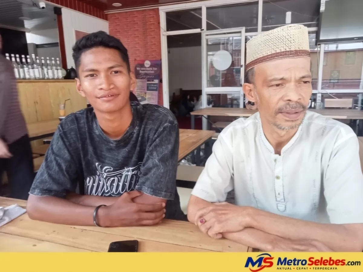 FOTO: Jusman Pagara (kanan) dan Ketua terpilih Deden Priadi (kiri). Pelantikan HPMM Cabang Bungin Enrekang ditargetkan terlaksana akhir September setelah pendiri mendorong penyelesaian kendala koordinasi. (Dok.Metroselebes.com/Ade)