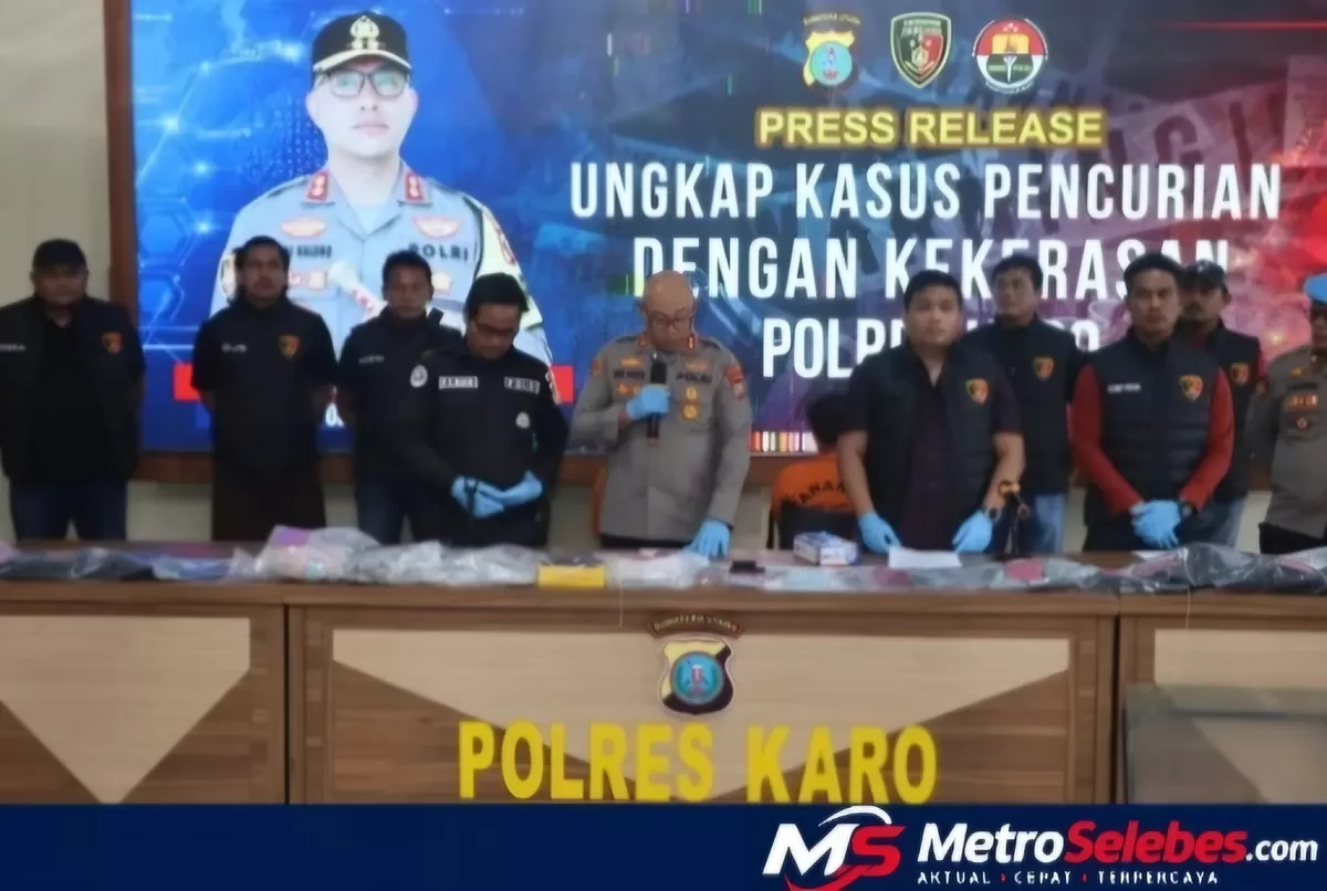 FOTO: Tampak konferensiperspengungkapan dugaan pencurian disertai kekerasan di Mapolres Karo, Selasa, 29/9 (Dok.Humas Polres Karo)