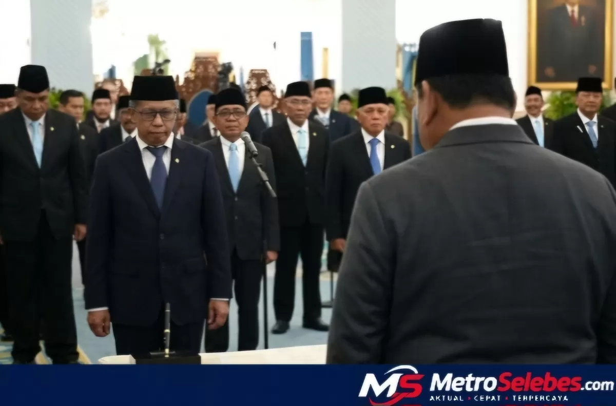 Presiden Prabowo Subianto melantik jajaran Dewan Pertimbangan Presiden (Wantimpres) di Istana Negara, Jakarta, Jumat, 2/10/2026. (Dok.Tim Media Presiden)