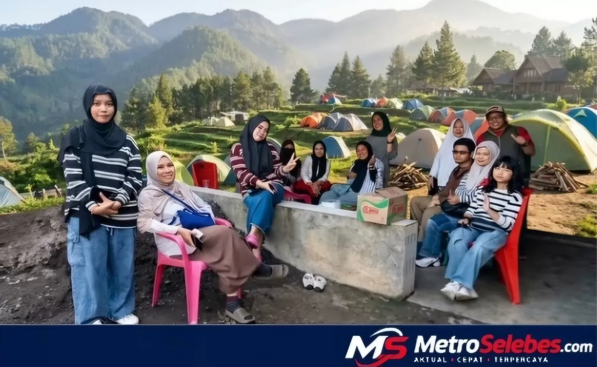 FOTO: Ratusan alumni IKA SMPN 12 Makassar angkatan 1996 mengikuti Family Gathering 4 di Highland Malino, Kabupaten Gowa, Sabtu (3/10/2026). Kegiatan berlangsung hingga Ahad (4/10/2026) dengan konsep outdoor dan berbagai agenda kebersamaan. (Dok.Metroselebes.com/Zahira)