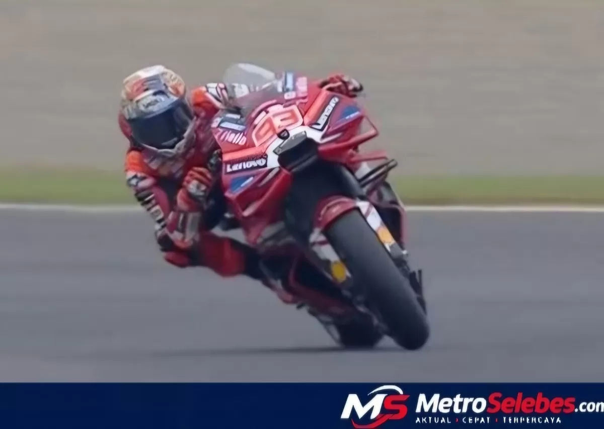 Marc Marquez merayakan kemenangan MotoGP Jepang 2026 di Sirkuit Motegi setelah mengalahkan Jorge Martin dalam duel perebutan posisi terdepan. (Dok.marc93.marquez) (.)