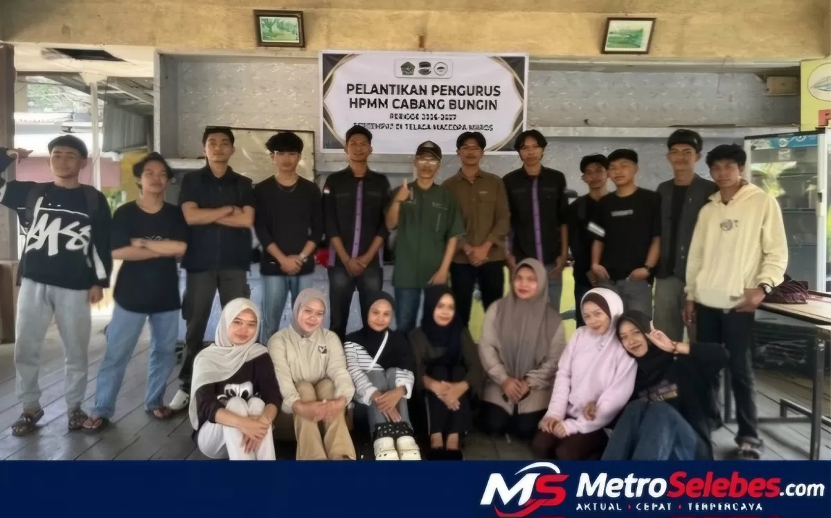Pelantikan pengurus HPMM cabang Bungin sekaligus menjadi momentum terbentuknya Aliansi Mahasiswa Bungin di Telaga Maccopa, Maros, Ahad (4/10/2026). (Dok.Metroselebes.com/Ade)