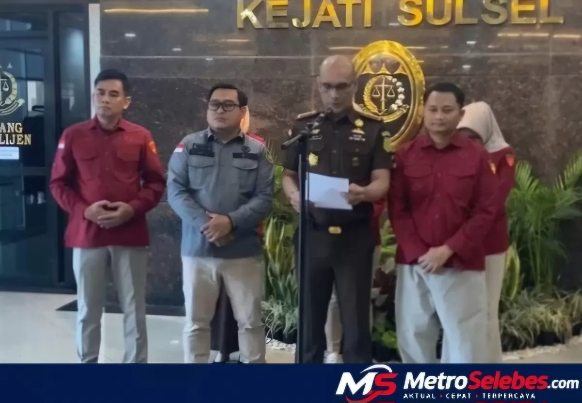 FOTO: Tampak Asisten Tindak Pidana Khusus Kejati Sulsel, Douglas Pamino Nainggolan saat konferensi pers di Kejati Sulsel, Makassar, 6/10. (Dok Humas Kejati Sulsel)