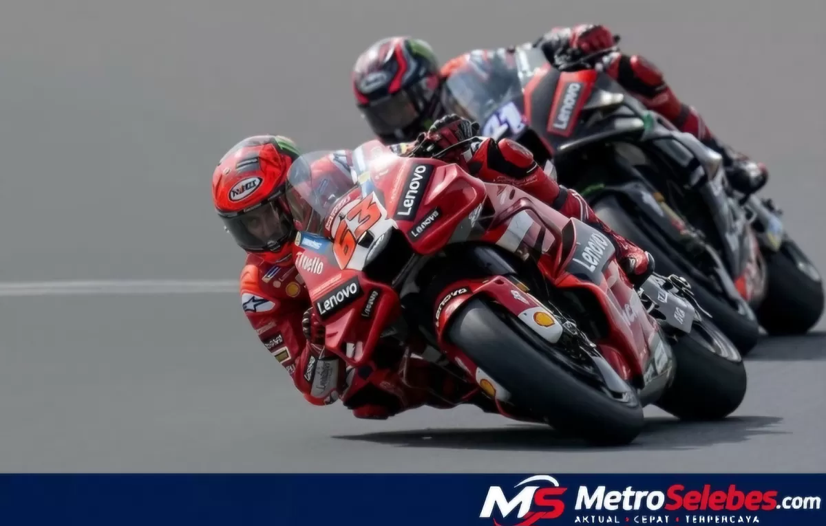 FOTO: Tampak Marc Marquez memimpin balapan sprint race dan juara di Mandalika, Sabtu, 10/10. (Dok.spot tv indonesia)