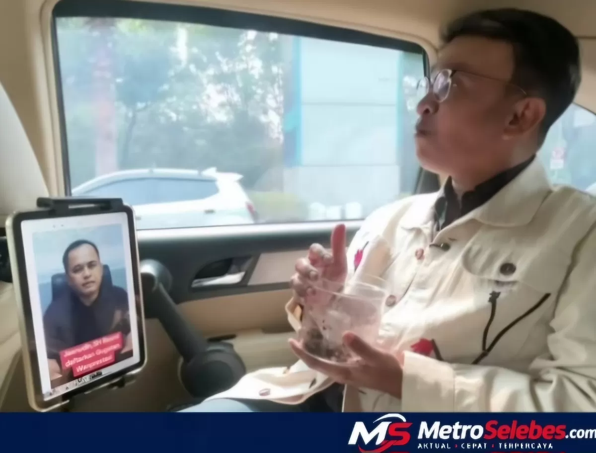 FOTO: Tampak Ruben di atas mobil, ia menempuh jalur hukum dengan melaporkan dugaan pencemaran nama baik dan fitnah melalui media elektronik ke Polda Metro Jaya. (Foto: Instagram/@ruben_onsu)