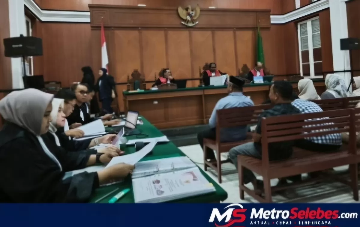 FOTO: Tampak suasana sidang lanjutan dugaan korupsi pengadaan bibit nanas DTPH-BUN Sulsel di Pengadilan Tipikor Makassar mengungkap keterangan saksi terkait dugaan ketidaksesuaian dokumen dan distribusi bantuan. (Dok.Humas Kejati Sulsel)