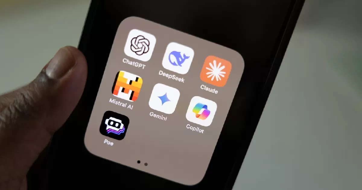 Studi dari MIT menunjukkan, beberapa chatbot AI memberikan jawaban yang kurang akurat pada pengguna dengan tingkat pendidikan yang kurang. (Unsplash/Soyen Feyissa)