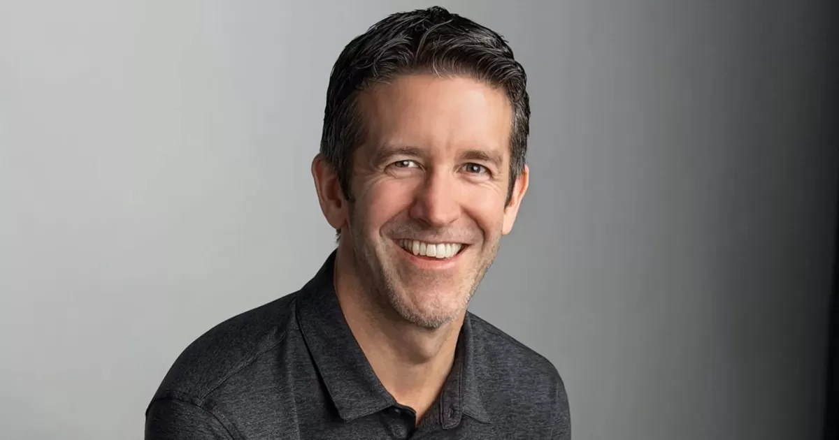 Sebagai CEO Apple yang baru, tantangan terbesar bagi John Ternus adalah memperbaiki strategi AI perusahaan. (Apple)