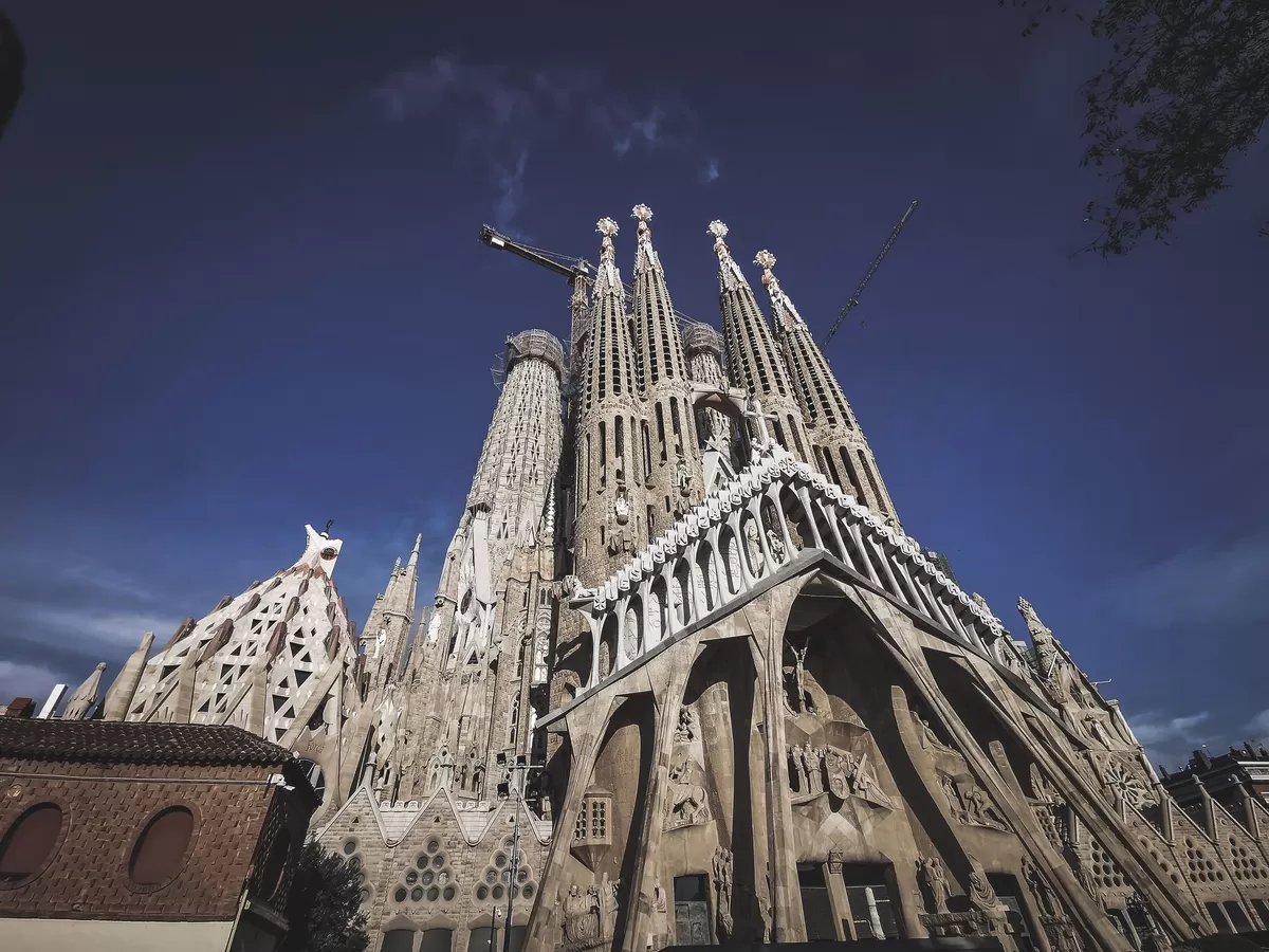 sagrada familia (pexels)
