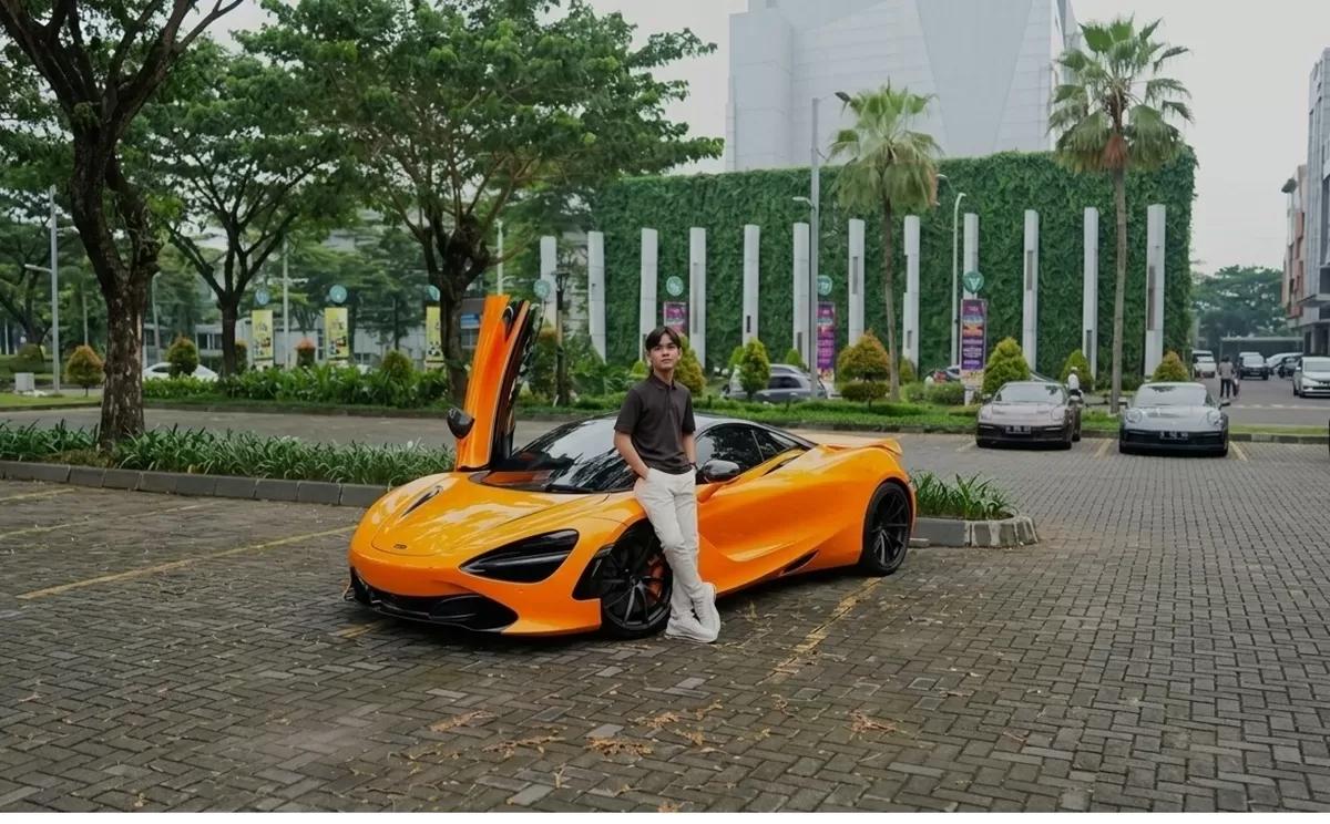 Kecelakaan yang menimpa YouTuber Gim Andra ST ternyata bisa dilihat dari sisi teknologi. Bagaimana teknologi yang disematkan pada Supercar seperti McLaren 720S mampu menyelamatkan penumpangnya apabila terlibat dalam kecelakaan hebat.  (Instagram Andra ST/Google Gemini)
