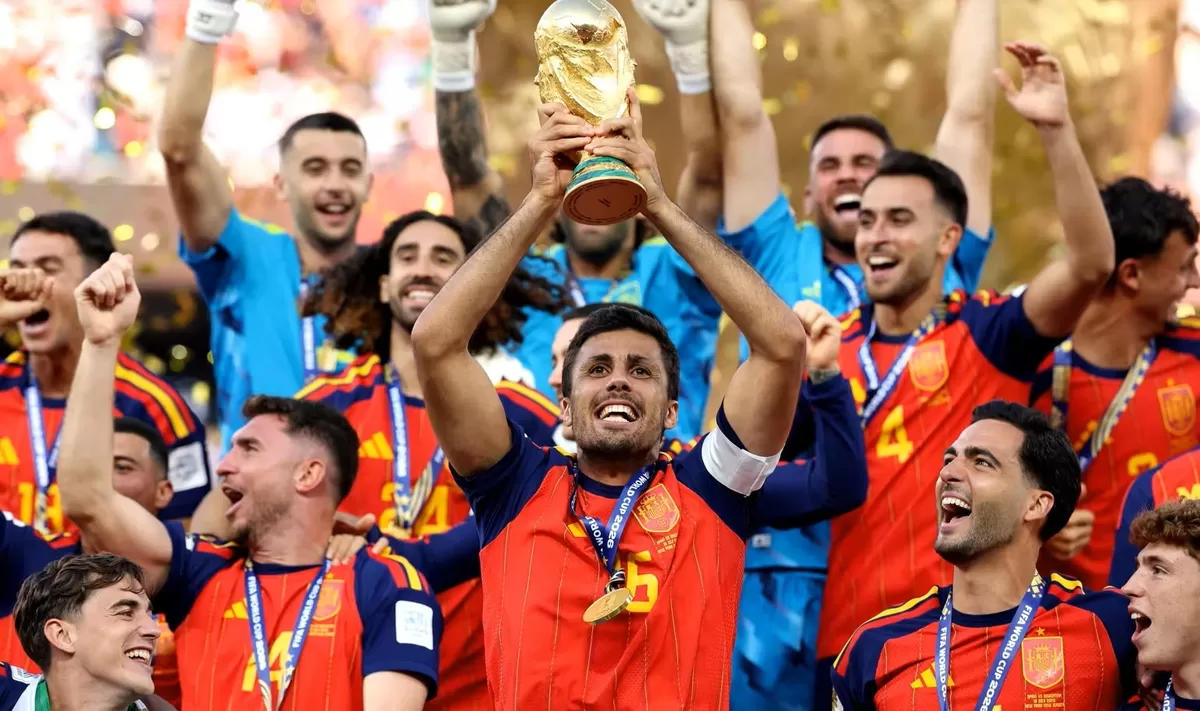 Spanyol sukses menjadi juara Piala Dunia FIFA 2026 setelah kalahkan Argentina. Banyak statistik menarik yang tercipta selama perjalanan Spanyol dan Argentina menuju babak final.  (FIFA.com)