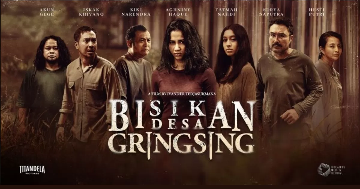 Bisikan Desa Gringsing mengisahkan tentang entitas supernatural mengerikan yang dengan kejam membunuh siapa pun yang mencoba keluar dari desa tersebut. (Mandela Pictures)