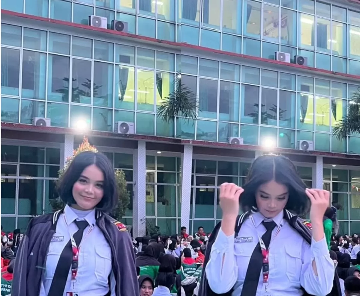 Celina Olivia Apriani Theo, siswi asal Kalimantan Barat, resmi terpilih sebagai pembawa baki bendera Merah Putih dalam Upacara Peringatan Detik-Detik Proklamasi Kemerdekaan RI ke-81 pada Senin, 17 Agustus 2026 di Istana Merdeka. (Instagram Celina Olivia Apriani Theo)