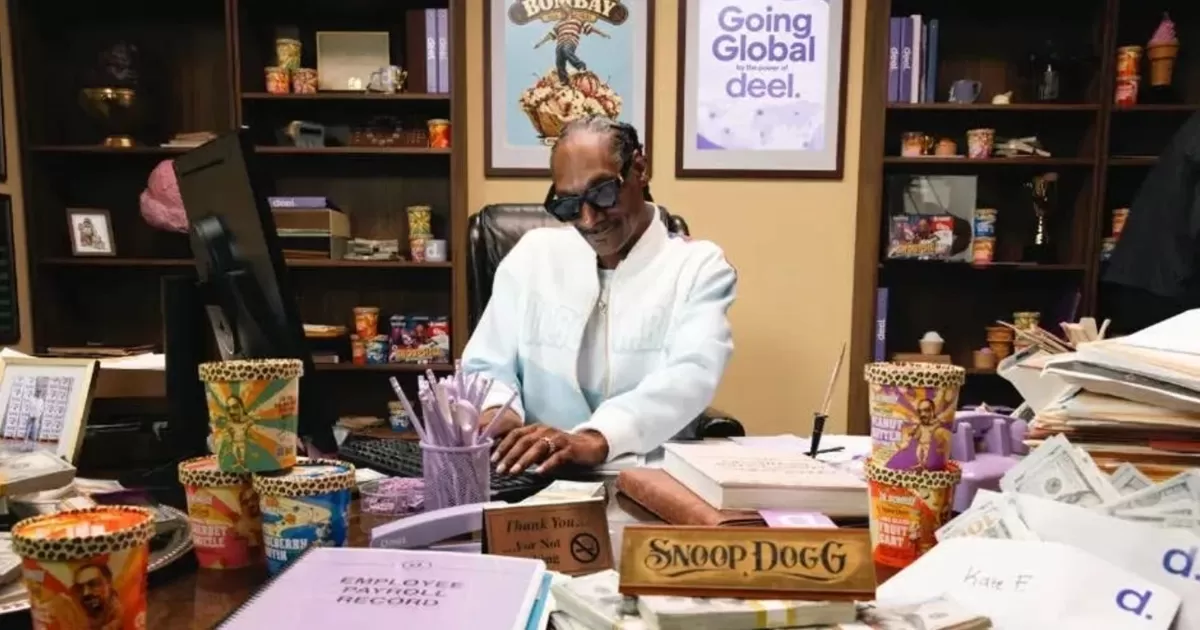 Snoop Dogg buka lowongan kerja sebagai pencicip es krim buat siapa saja yang berminat dan memenuhi syarat. (Dr Bombay)