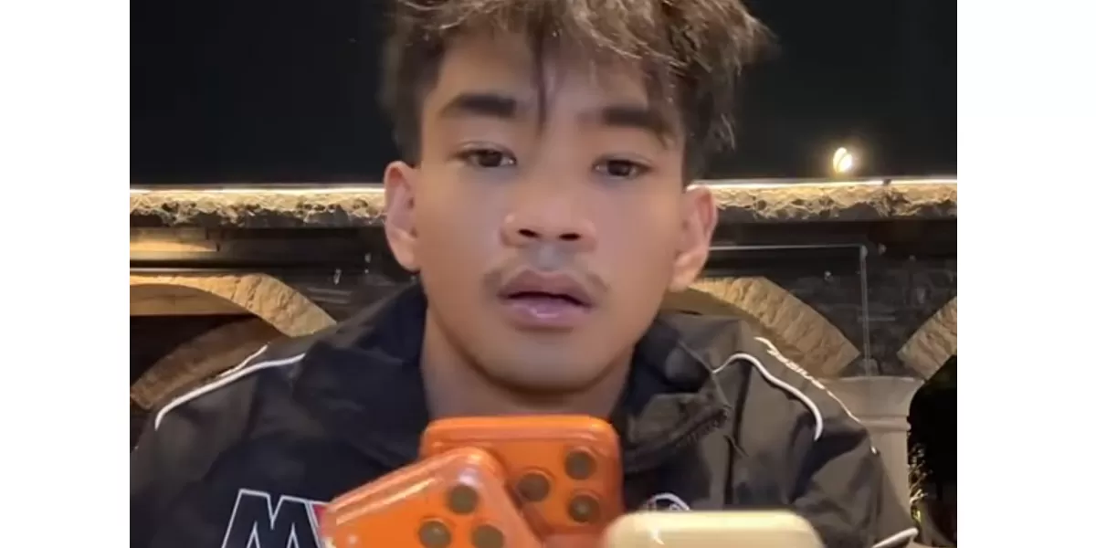 Satria Mahathir diduga terlibat penipuan jual iPhone bekas online.  (Instagram @pupacogilll_)