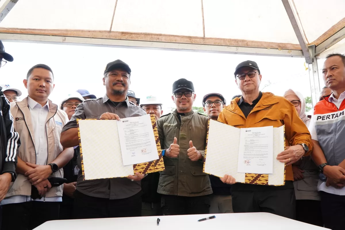 BRI dan Danantara serahkan  600 Unit Huntara untuk Warga Terdampak Bencana Aceh Tamiang (BRI)