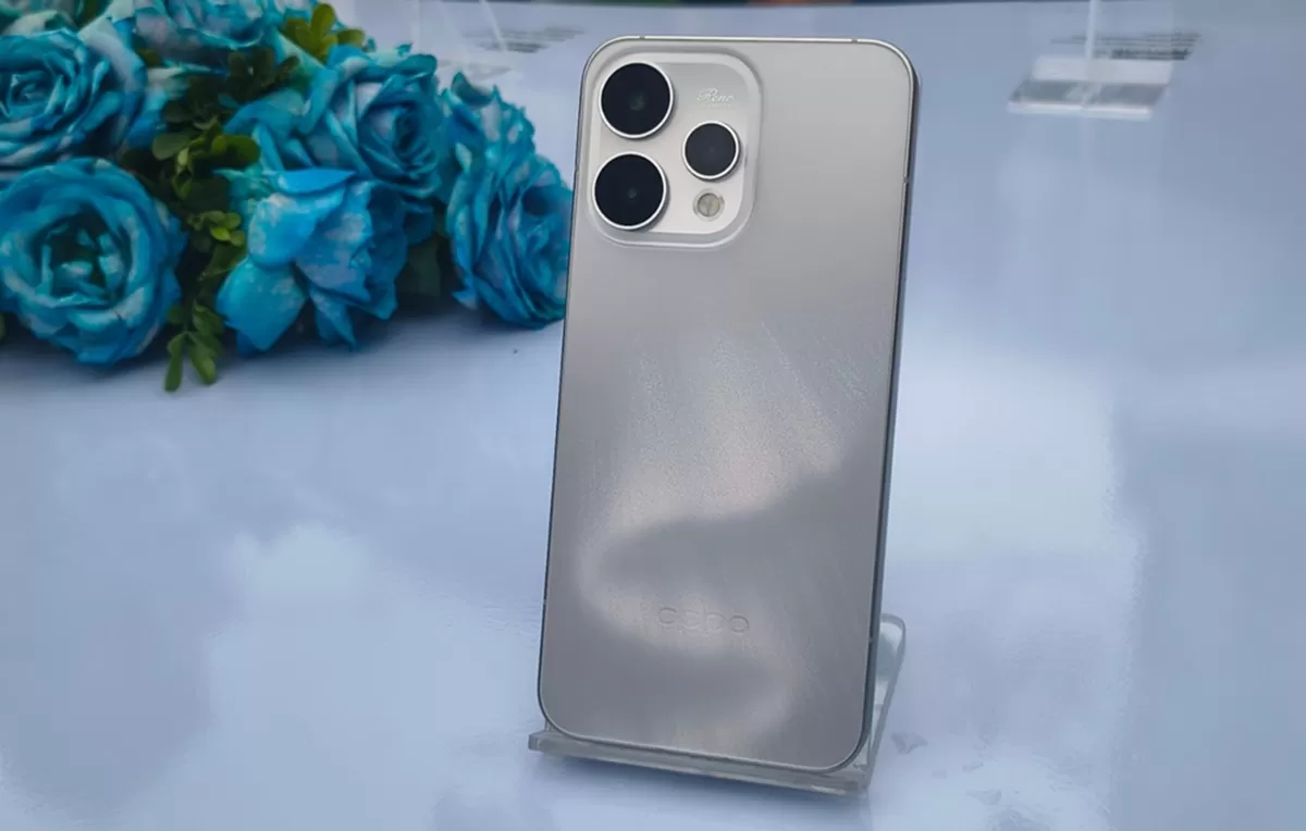Daftar Harga dan Spesifikasi Oppo Reno 15 Series, Andalkan Kamera AI dan Baterai Jumbo. (Oppo)