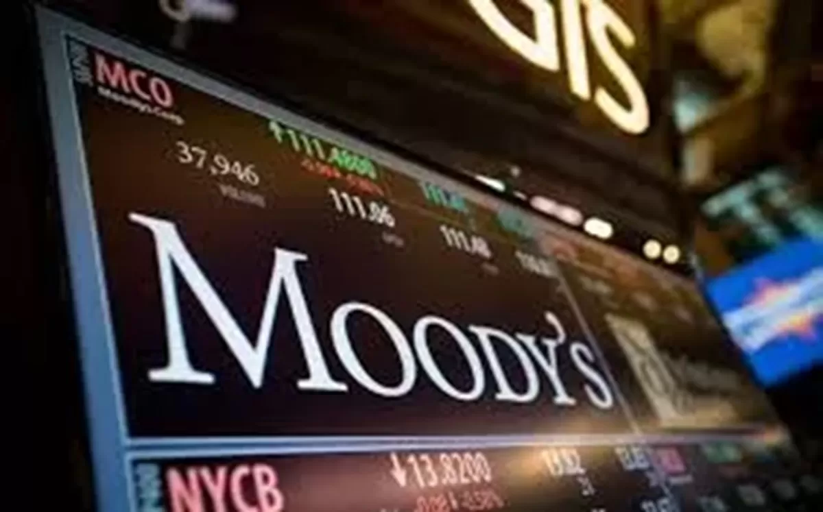 5 Bank Besar Indonesia Terancam! Moody&rsquo;s Pangkas Outlook Jadi Negatif, Apa Artinya? (ANTARA FOTO/REUTERS)