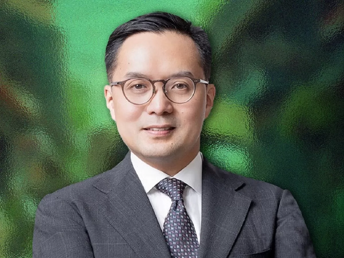 Patrick Walujo, menantu Theodore Rachmat dan pendiri Northstar Group, kini jadi sorotan usai lonjakan saham MGLV. 