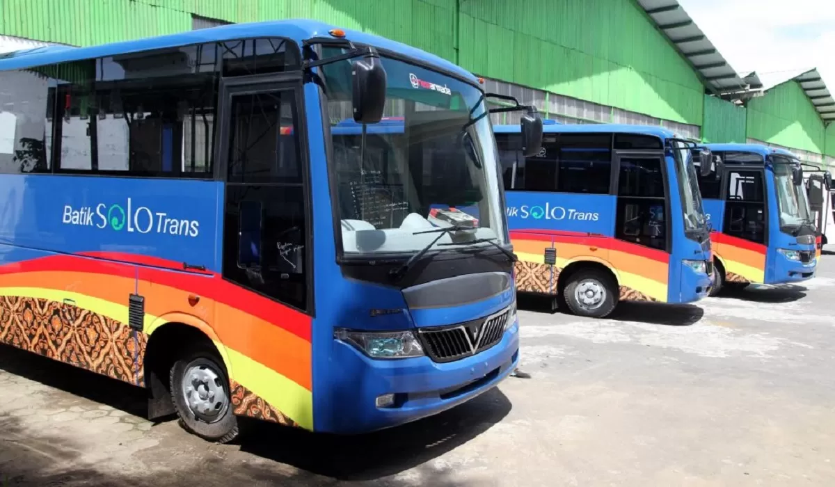 rute Batik Solo Trans menuju Masjid Raya Sheikh Zayed, lengkap dengan jadwal terbaru, koridor yang tersedia, serta tips perjalanan agar Anda bisa menikmati perjalanan tanpa hambatan.